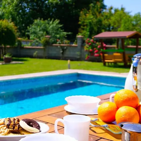 релакс - Relax Vilă *