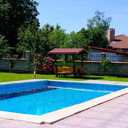 релакс - Relax Vilă *