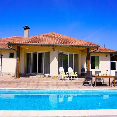 релакс - Relax Villa Sokolovo